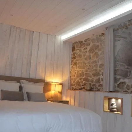 Bien-etre Balneo Sauna A Usage Privatif Holiday home *