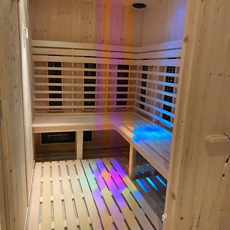 Bien-etre Balneo Sauna A Usage Privatif Holiday home *